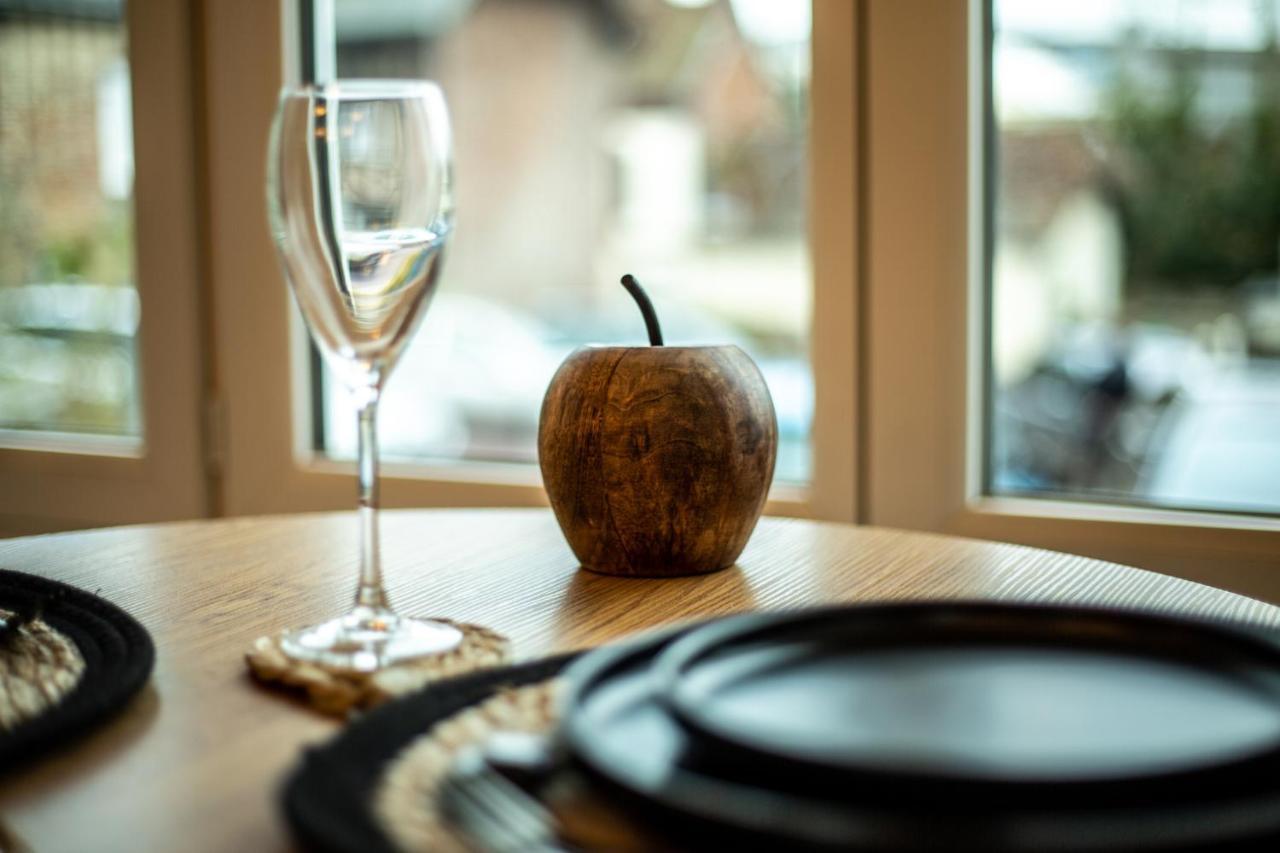 Suite Indus - Jardin, Netflix Et Parking - Le Manoir Aux Pommes Orbec Екстер'єр фото